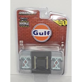 Greenlight 1:64 Double Scissors Lift Gulf